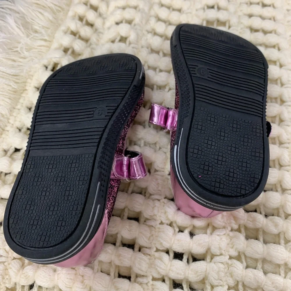 New without tags‎ Kensie girl pink glitter shoes